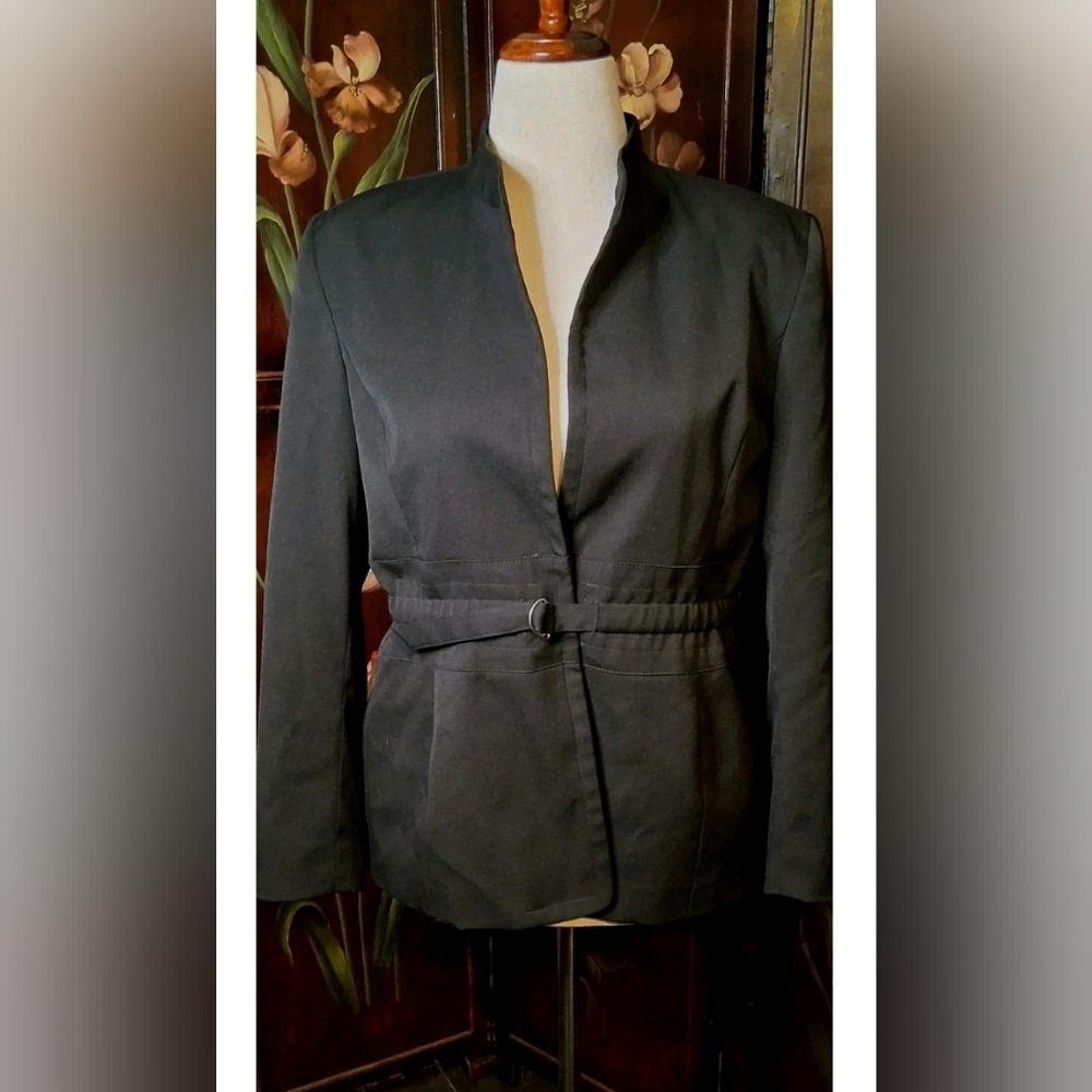 Sophisticated Black Women's Blazer & Belted